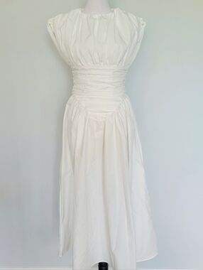 NWT MICAS White Ruched Waist Fit Flare Beach Wedding Vacation Maxi Dress S Small